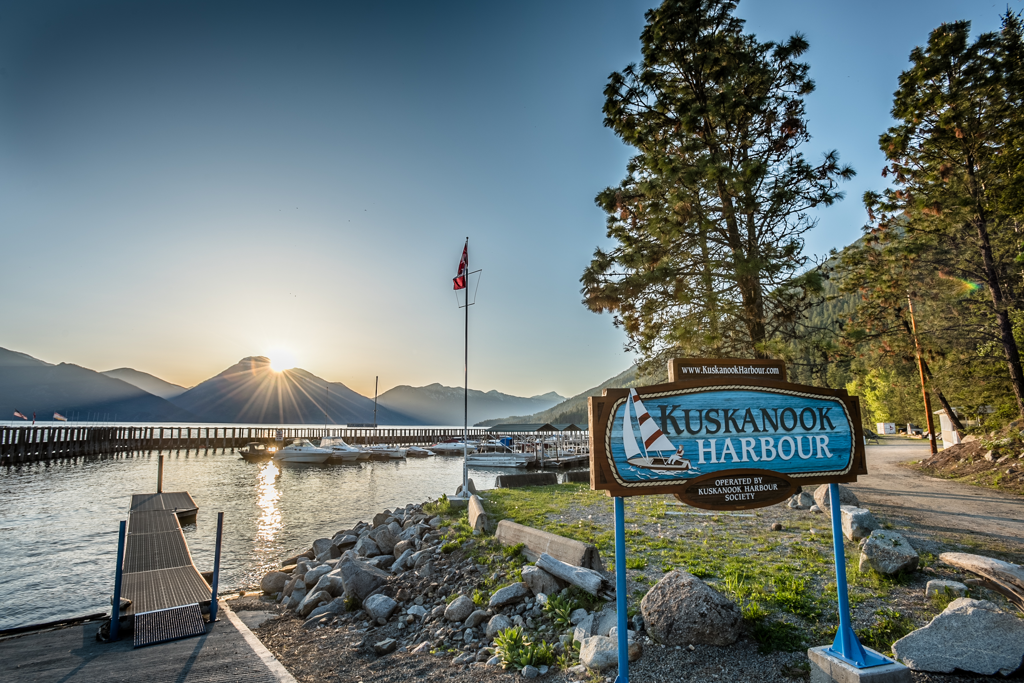 Kuskanook Harbour EastShore.Life